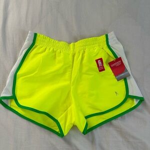 Woven shorts with hidden pockets
